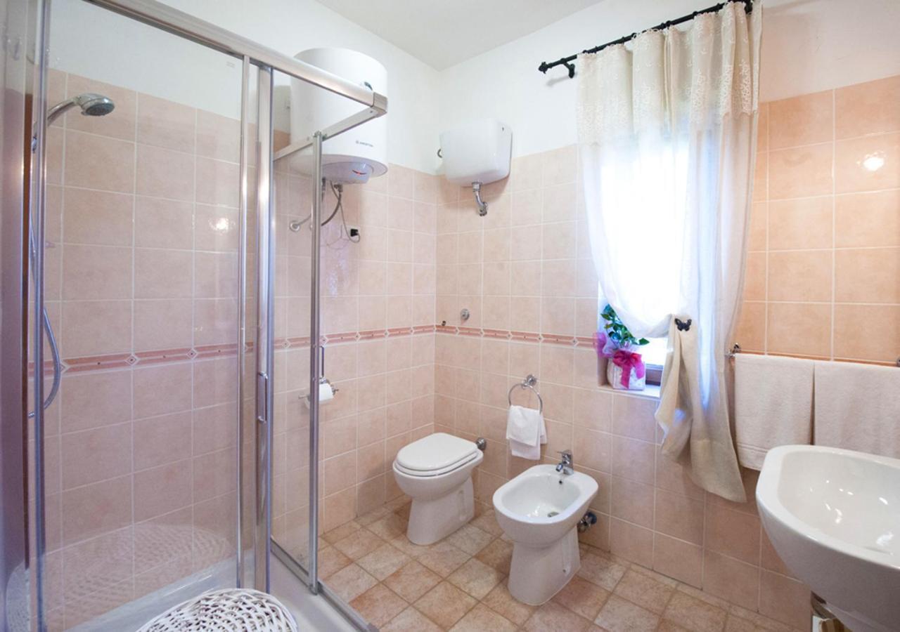 Casale La Rovere Монталто ди Кастро Екстериор снимка