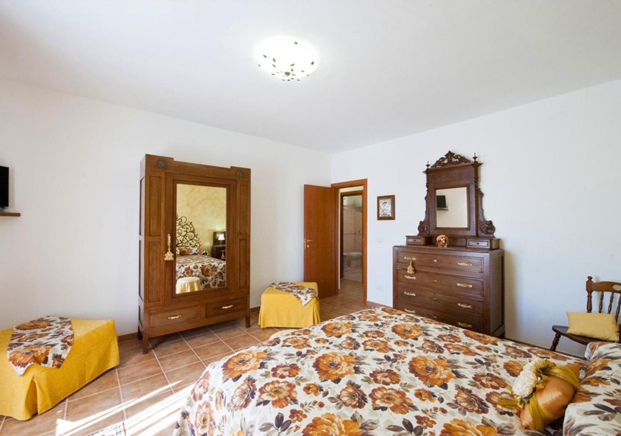 Casale La Rovere Монталто ди Кастро Екстериор снимка