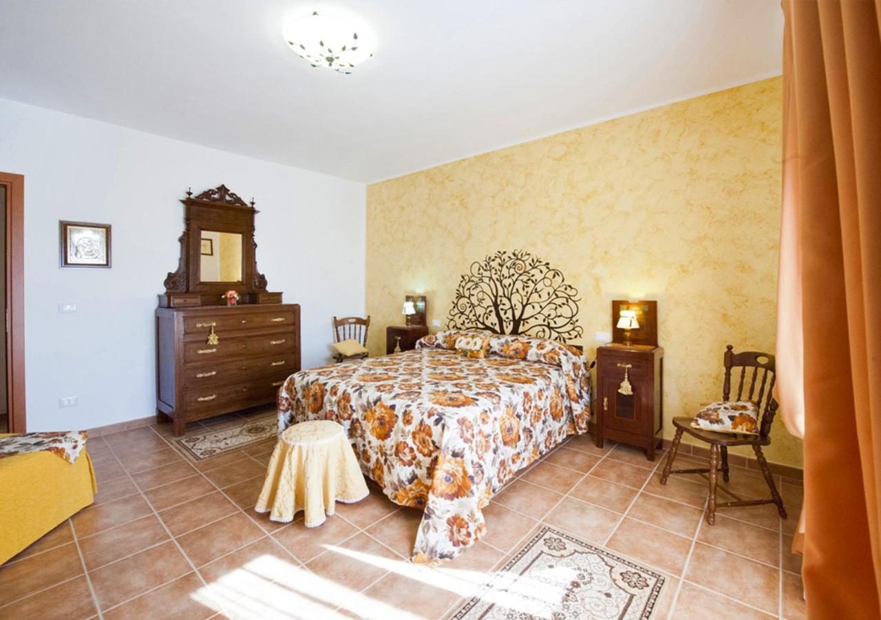 Casale La Rovere Монталто ди Кастро Екстериор снимка