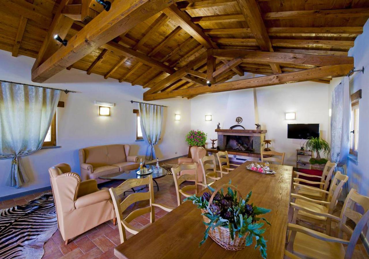 Casale La Rovere Монталто ди Кастро Екстериор снимка